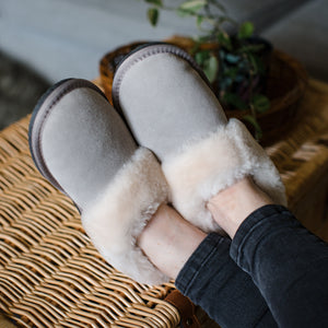 Deluxe Ladies 'Beccy' Sheepskin Slipper Boot - Light Grey