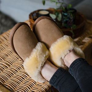 Deluxe Ladies 'Beccy' Sheepskin Slipper Boot - Chestnut