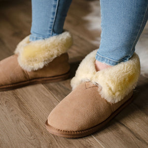 Deluxe Ladies 'Sarah' Sheepskin Slipper Boot - Chestnut