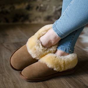 Deluxe Ladies 'Beccy' Sheepskin Slipper Boot - Chestnut