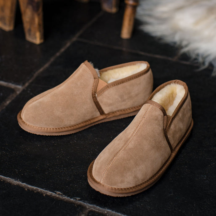 Deluxe Mens 'Sam' Sheepskin Slippers with Hard Sole - Chestnut