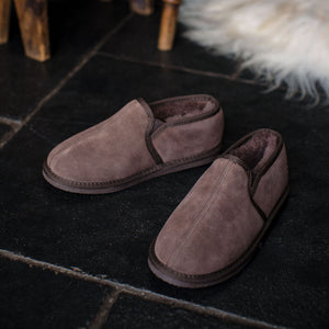 Deluxe Mens 'Sam' Sheepskin Slippers with Hard Sole - Chocolate