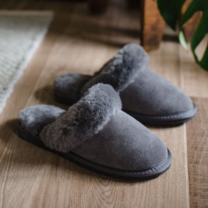 Deluxe Ladies 'Daisy' Sheepskin Slipper Mule - Grey