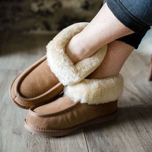 Deluxe Ladies 'Madison' Sheepskin Slipper Boot - Chestnut