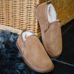 Deluxe Mens 'Avi' Sheepskin Slippers with Hard Sole - Chestnut